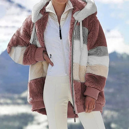CONTRASTING LAMB WOOL PADDED COAT